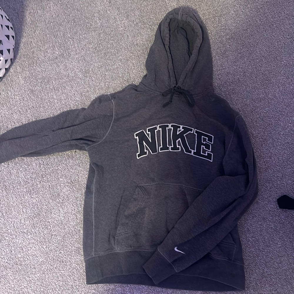 nike vintage sweatshirt